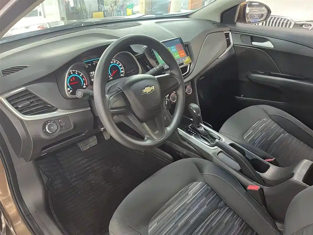 Chevrolet Cavalier 2016 — фото 14