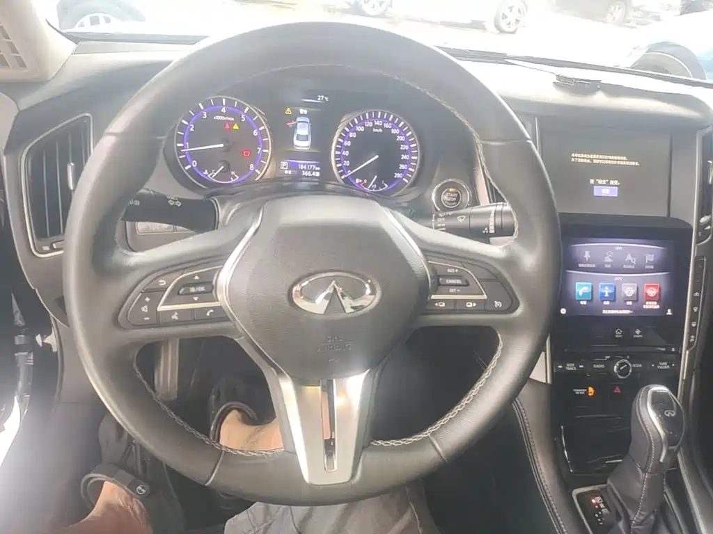 Infiniti Q50L 2015 — фото 11