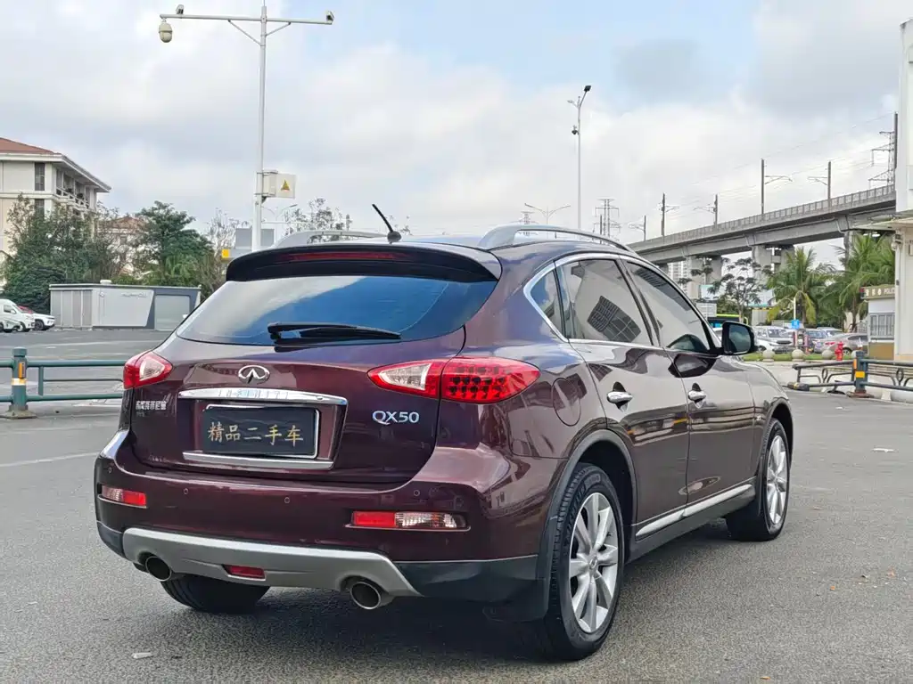 Infiniti QX50 2016 — фото 9