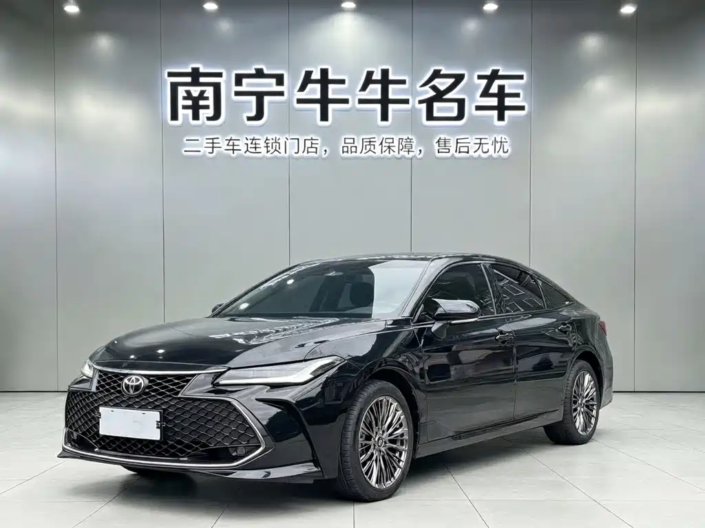 Toyota Avalon 2022 — фото 1