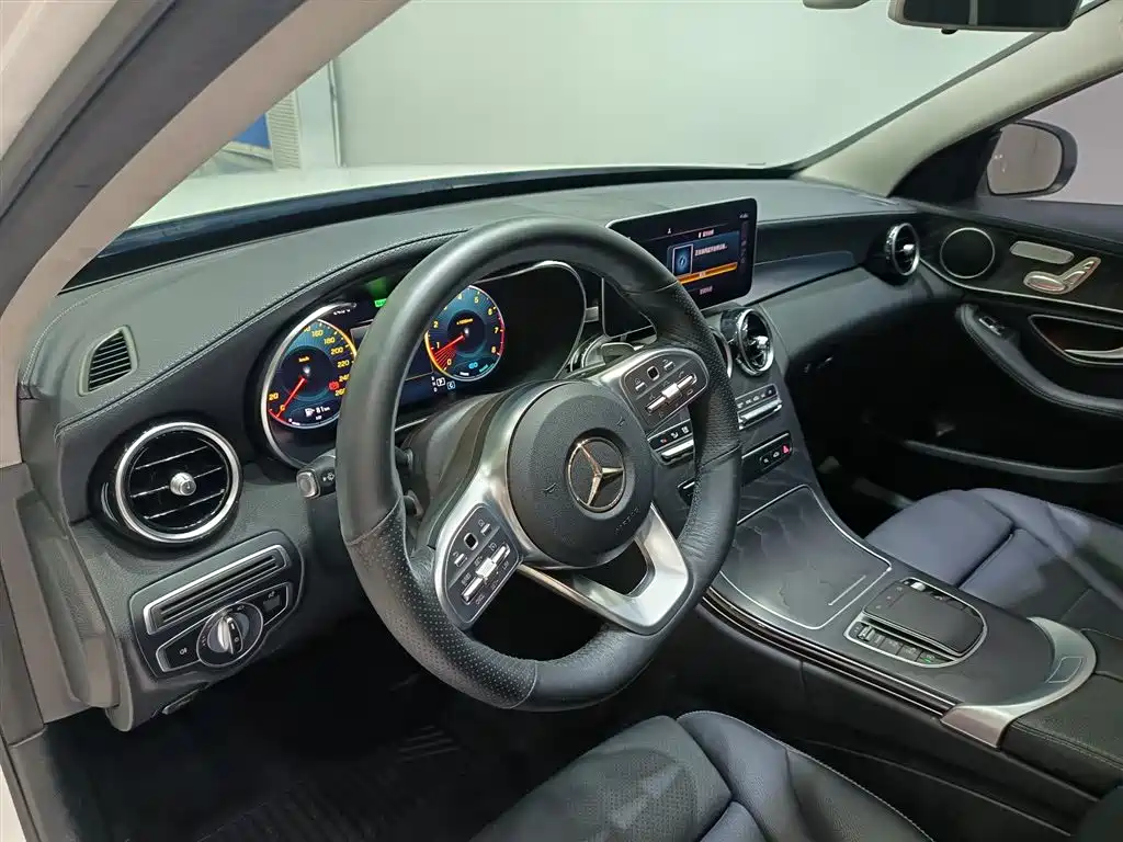 Mercedes-Benz C-Class 2020