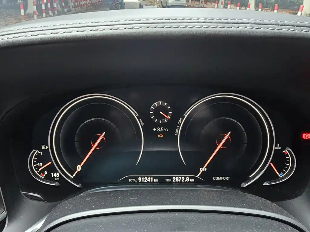 BMW 7 Series 2017 — фото 9