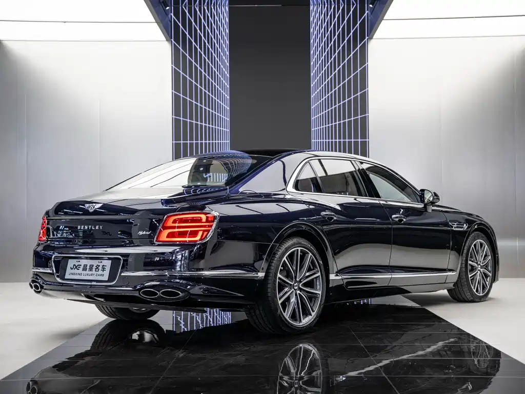 Bentley Flying Spur PHEV 2023 — фото 11