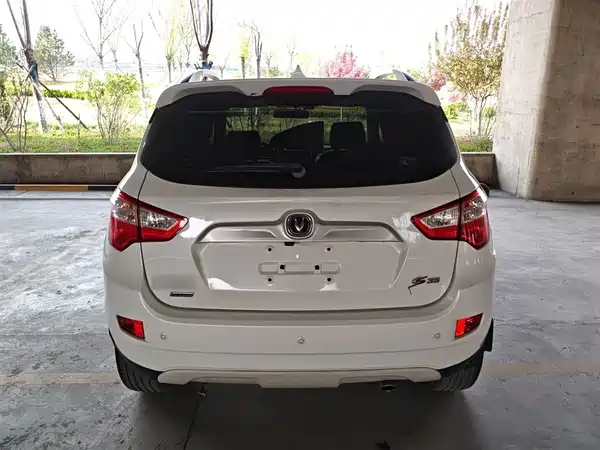 Changan CS35 2015
