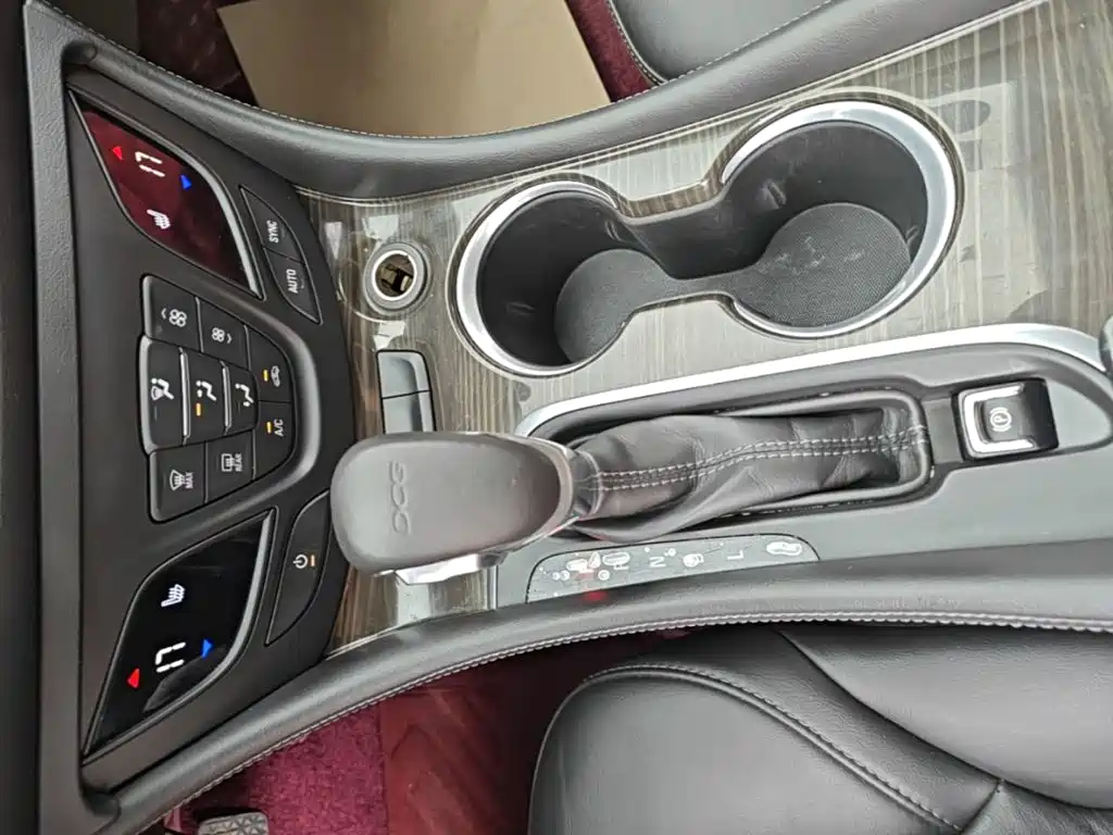 Buick Envision Plus 2017 — фото 14