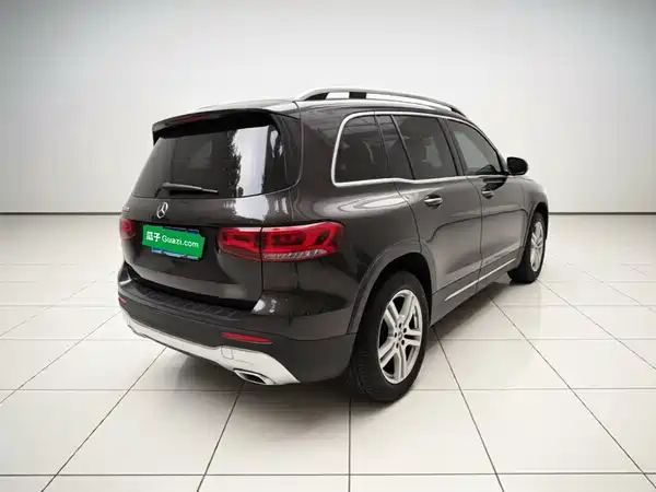 Mercedes-Benz GLB 2023