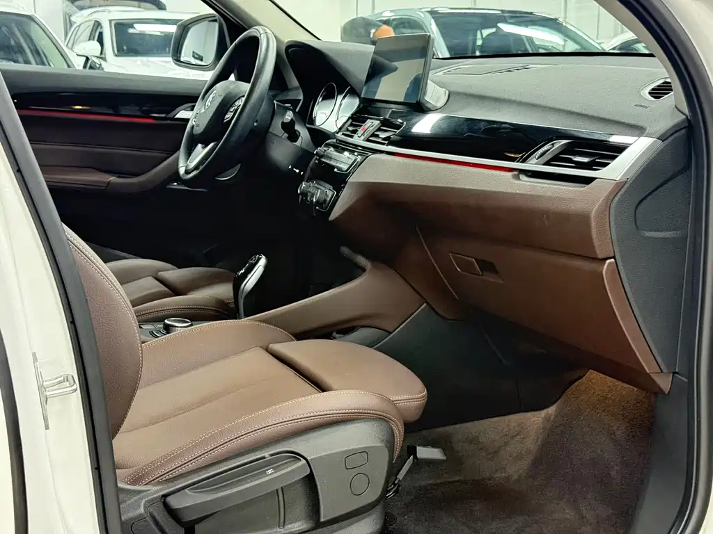 BMW X1 2022 — фото 18