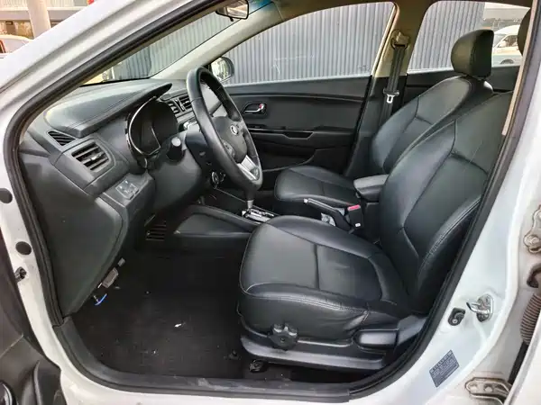Kia K2 2012