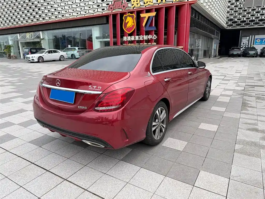 Mercedes-Benz C-Class 2017 — фото 15