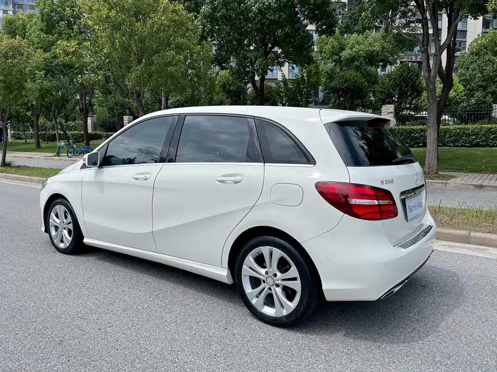 Mercedes-Benz B-Class 2016