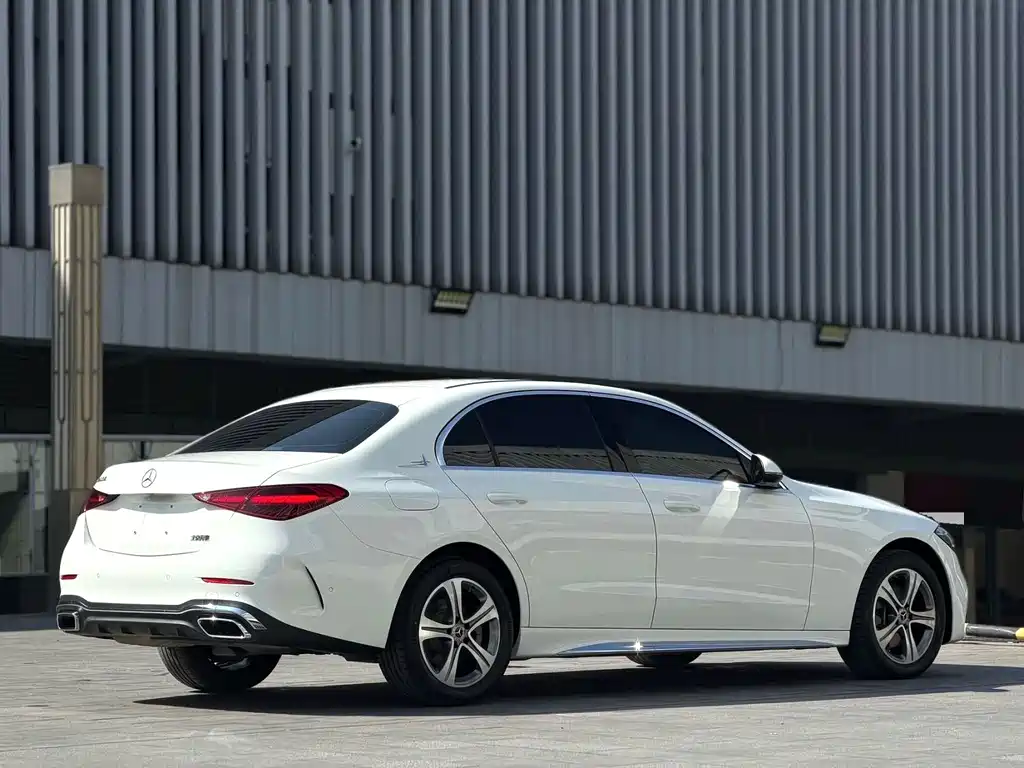 Mercedes-Benz C-Class 2022