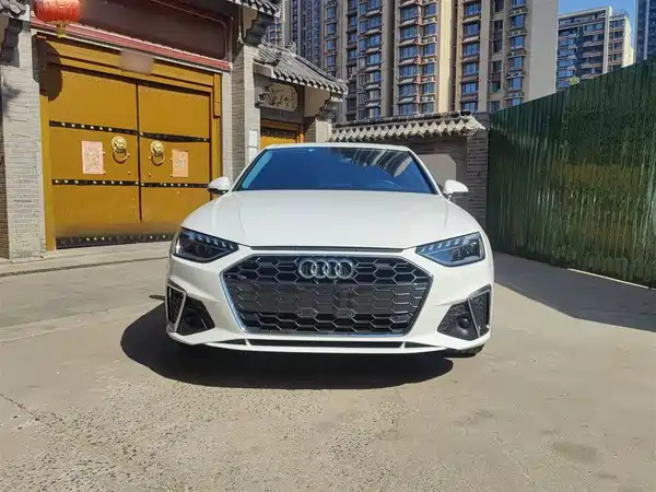 Audi A4L 2020
