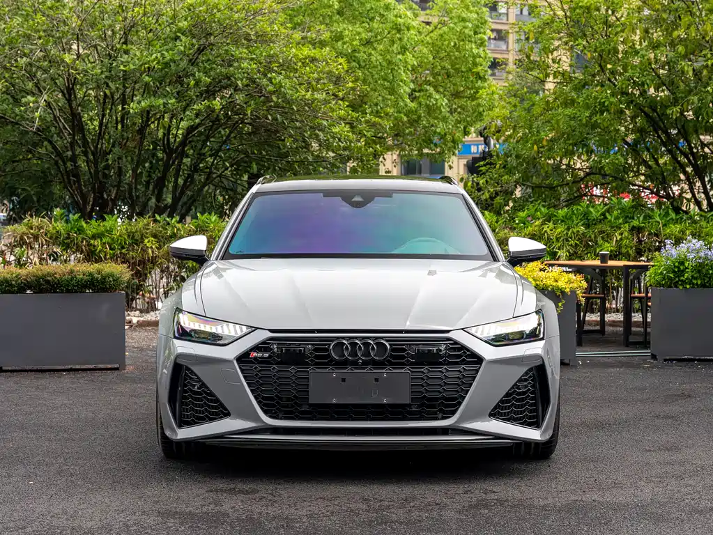 Audi RS 6 2022 — фото 2