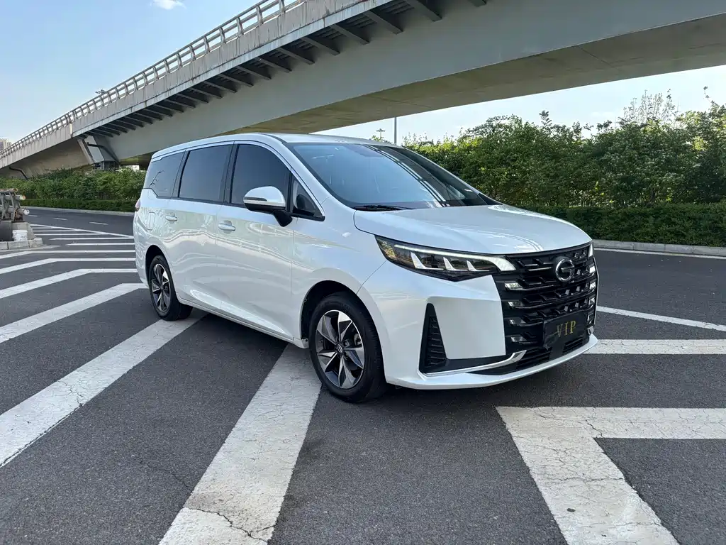 GAC Trumpchi M6 2023 — фото 3