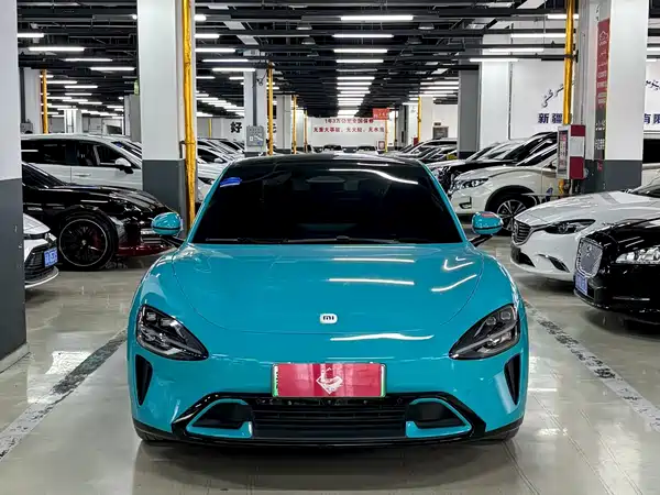 Xiaomi SU7 2024