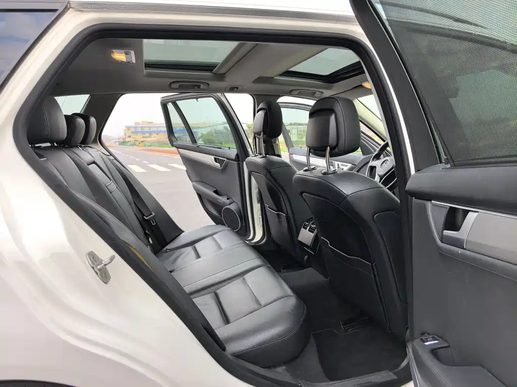 Mercedes-Benz C-Class 2013 — фото 15