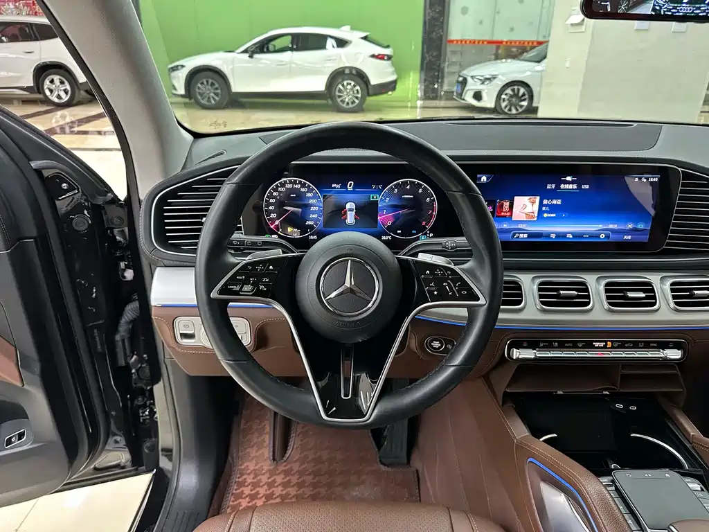 Mercedes-Benz GLE 2023 — фото 15