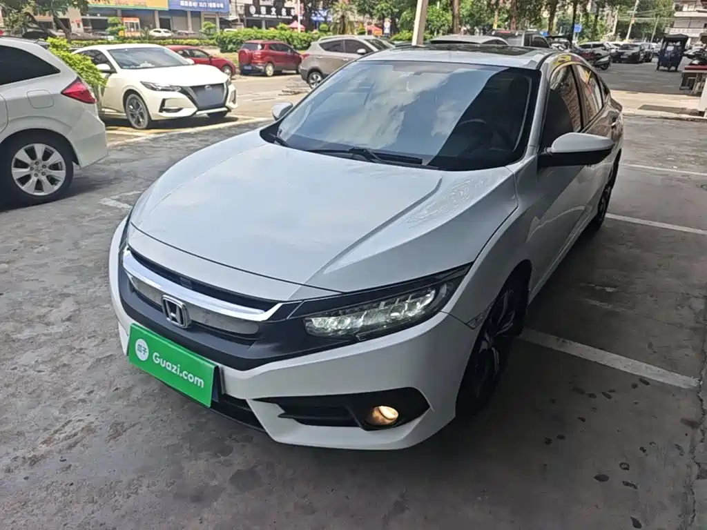 Honda Civic 2017 — фото 1