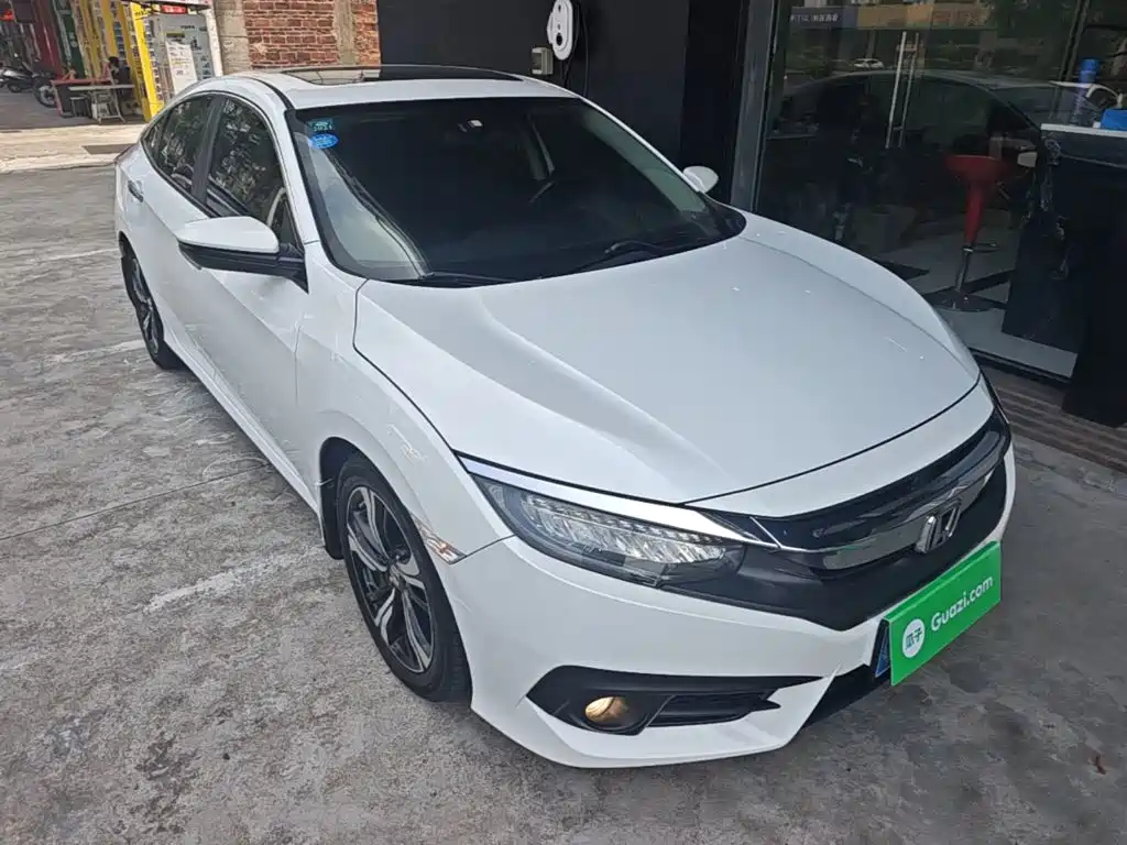 Honda Civic 2017 — фото 22