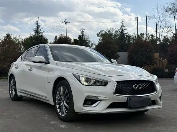 Infiniti Q50L 2018