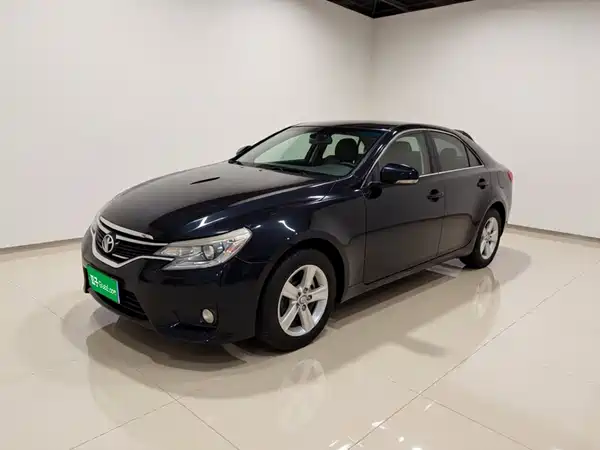 Toyota Reiz 2015