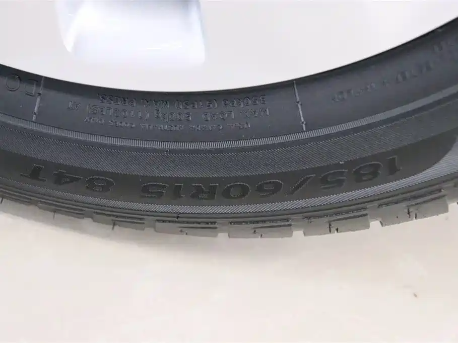 Toyota Yaris L 2020 — фото 15