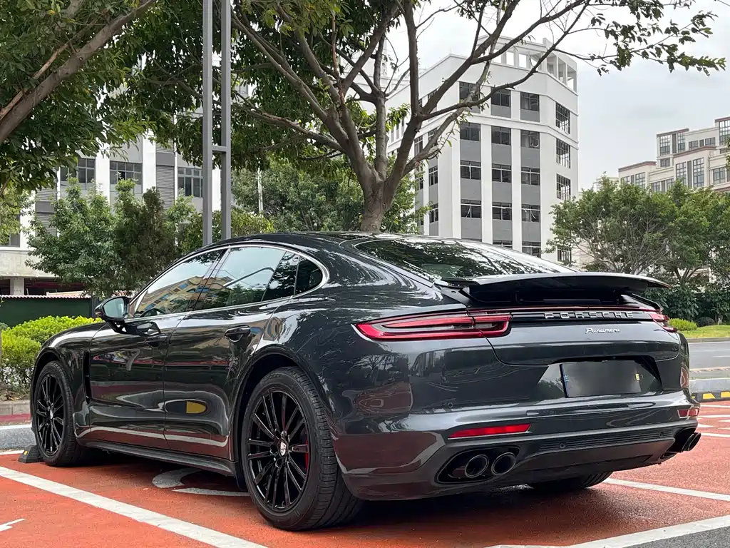 Porsche Panamera 2019 — фото 7