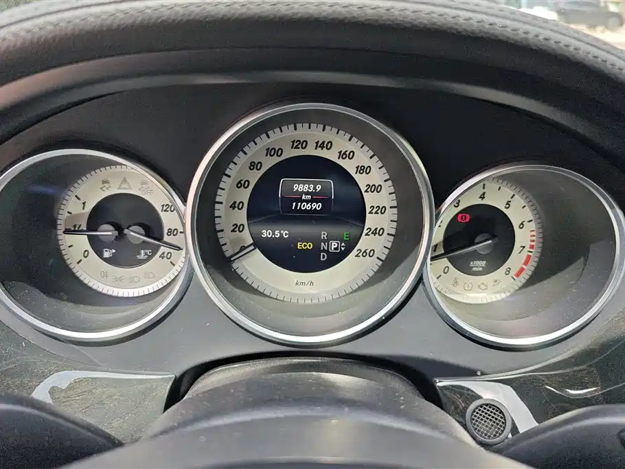 Mercedes-Benz CLS 2013 — фото 14