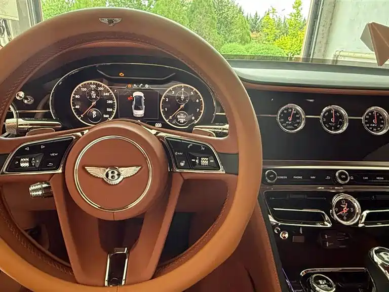 Bentley Flying Spur 2020 — фото 8