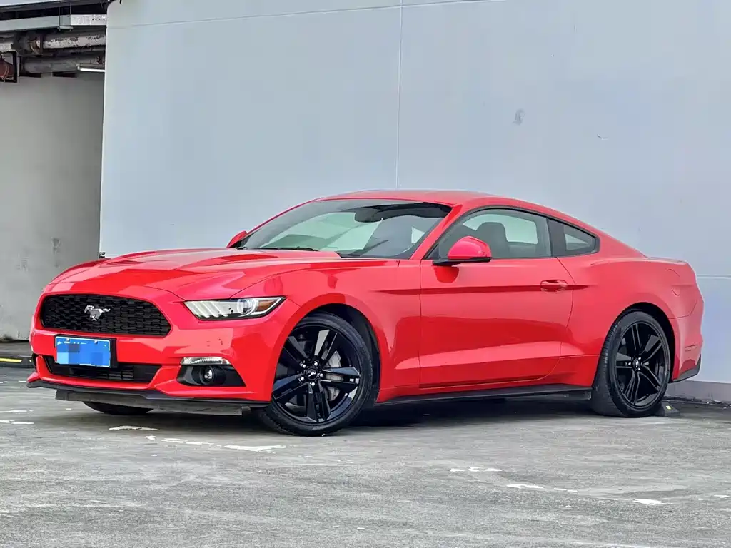 Ford Mustang 2015 — фото 1
