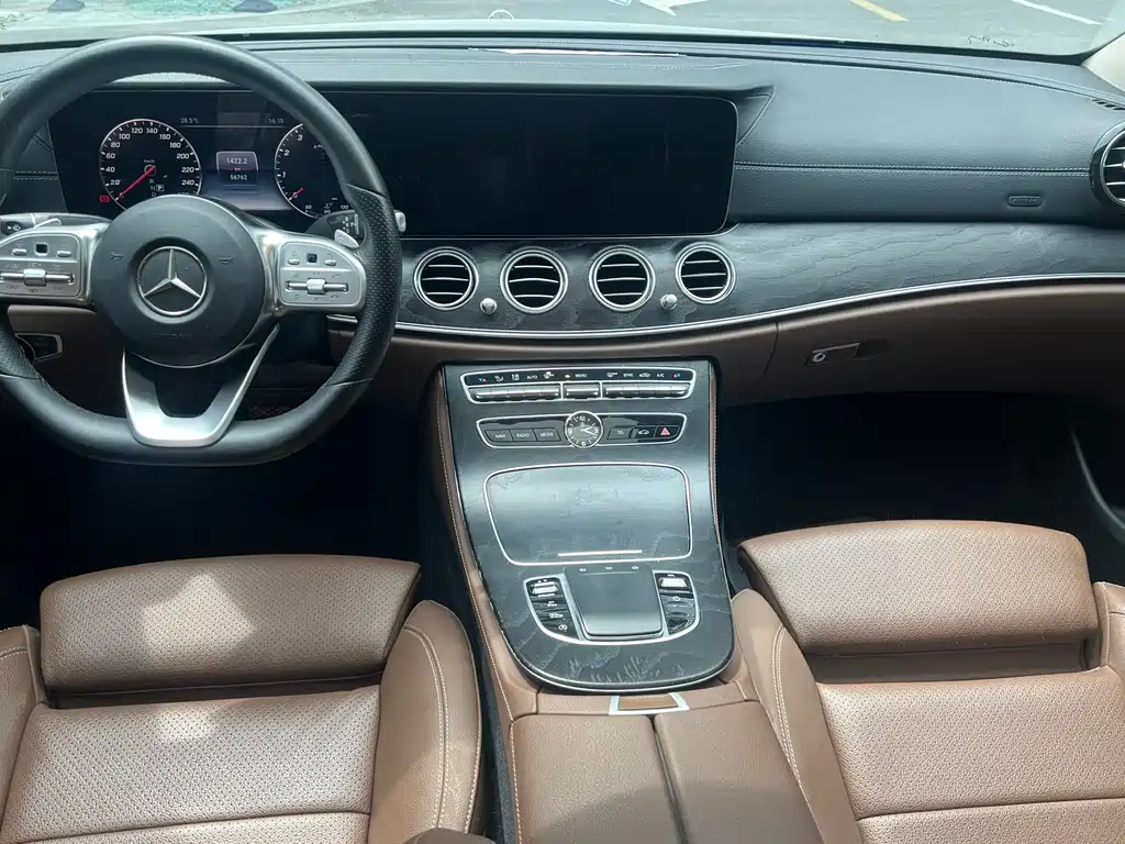 Mercedes-Benz E-Class 2019 — фото 7