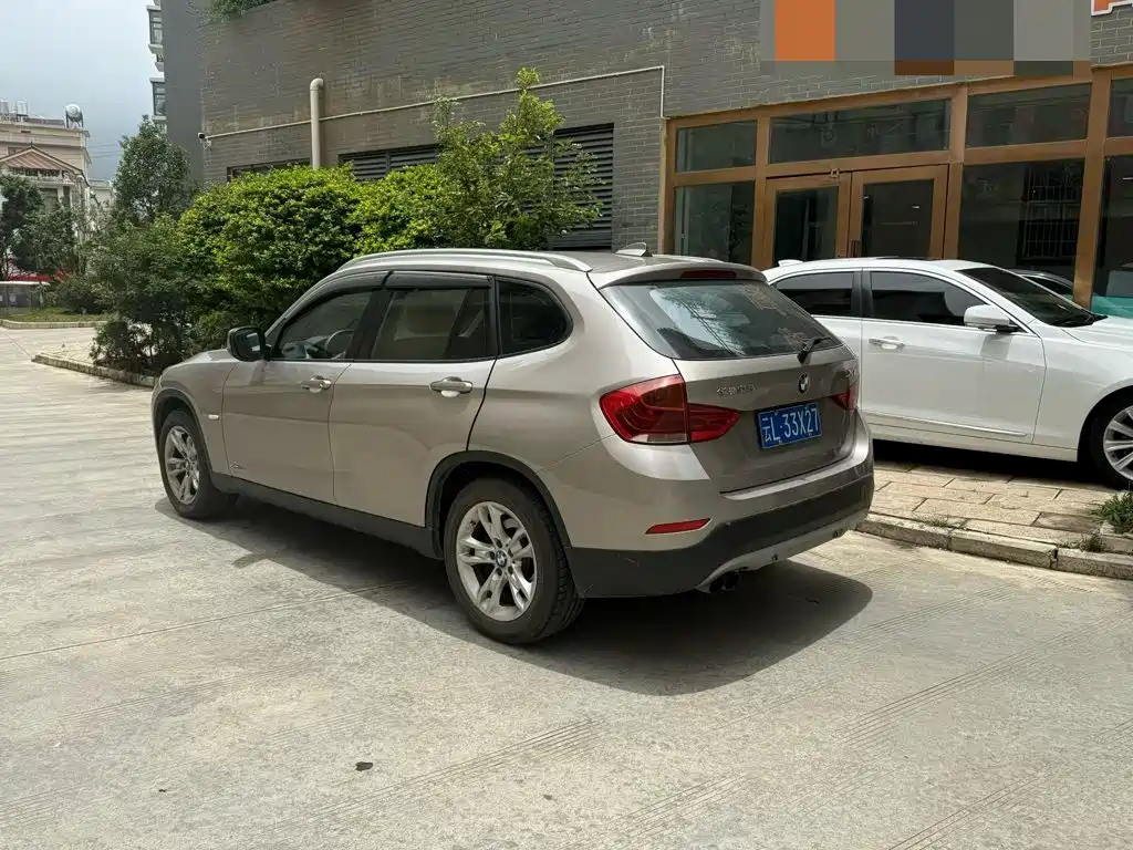 BMW X1 2012