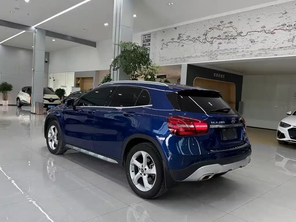 Mercedes-Benz GLA 2018 — фото 7