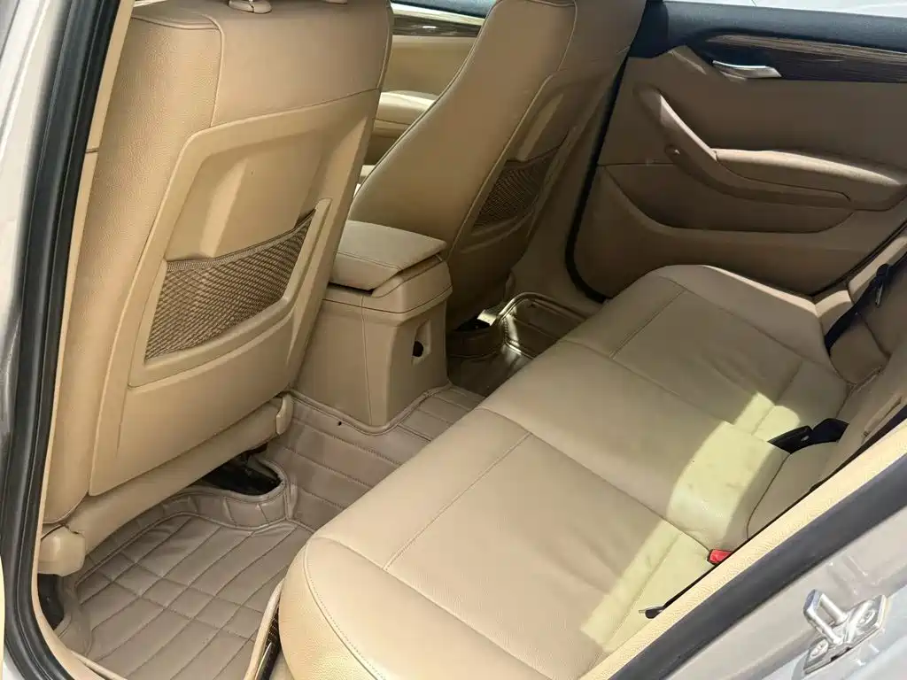 BMW X1 2012