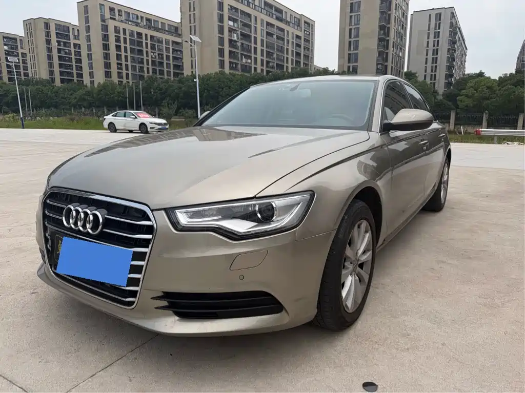 Audi A6L 2014 — фото 1