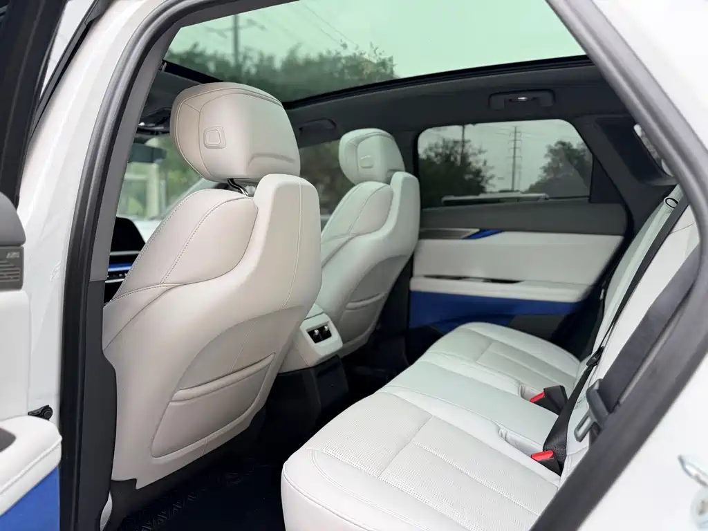 Cadillac IQ 2024