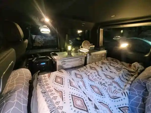 Mercedes-Benz G-Class 2023