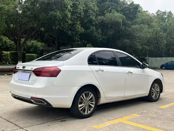 Geely Emgrand 2018