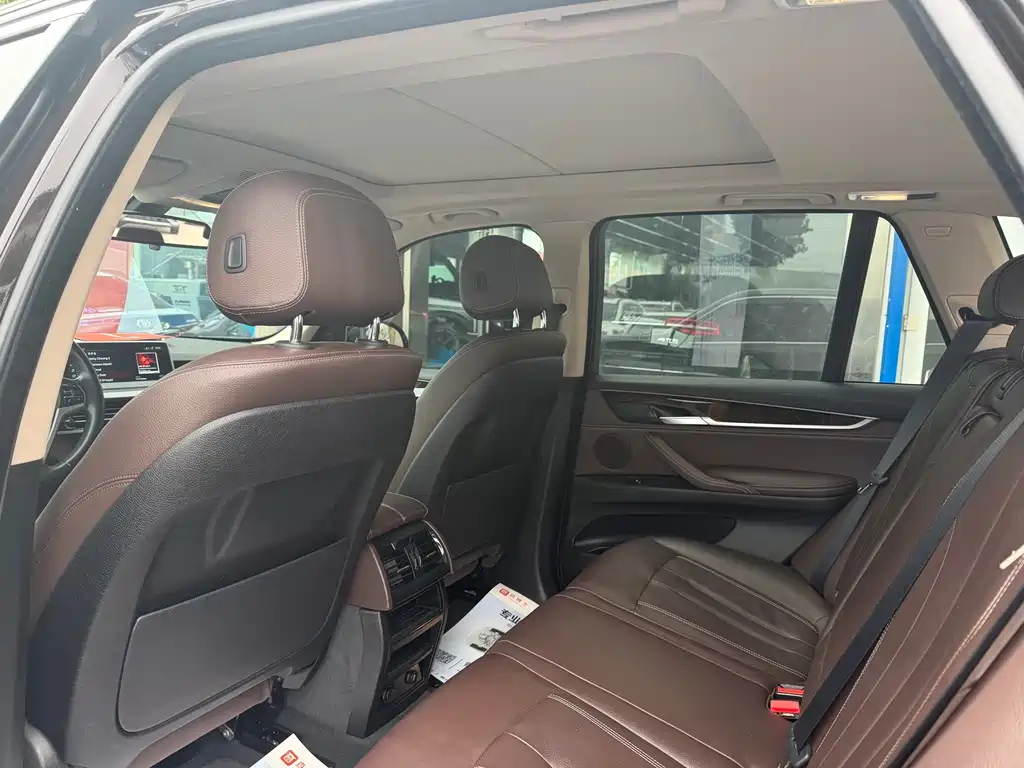 BMW X5 2018 — фото 12