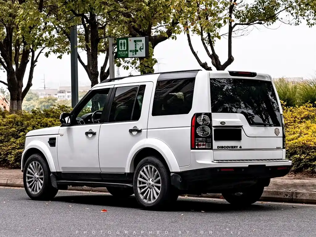 Land Rover Discovery 2013 — фото 10