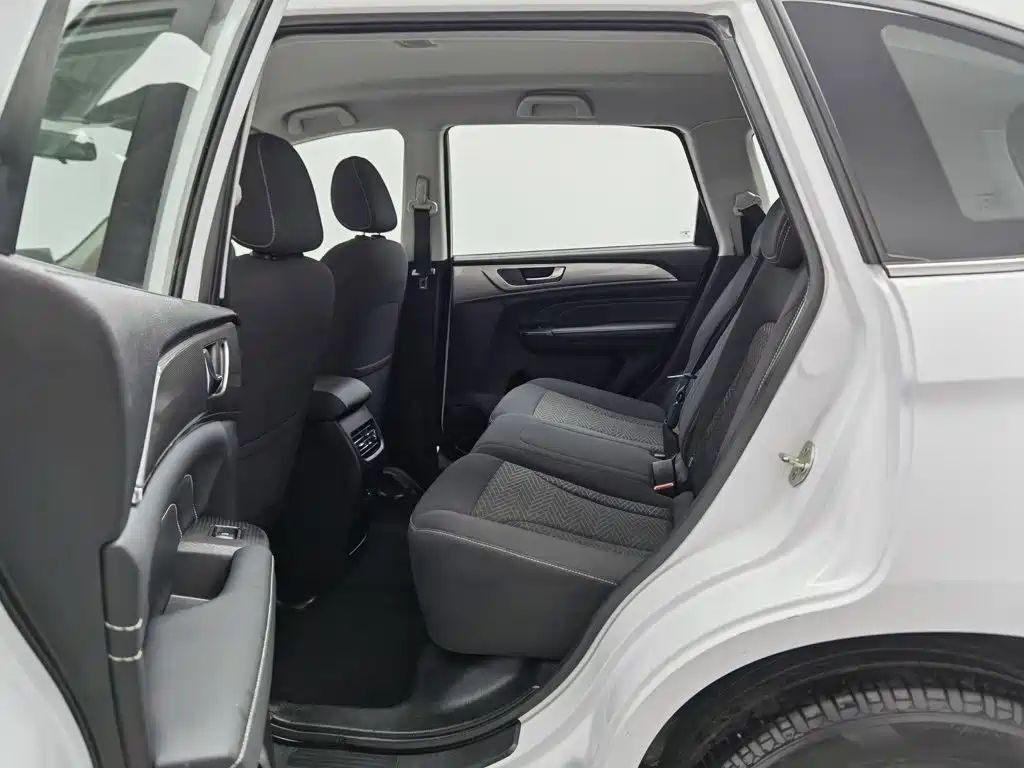Haval M6 2023 — фото 15