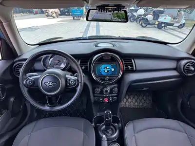 MINI MINI 2018