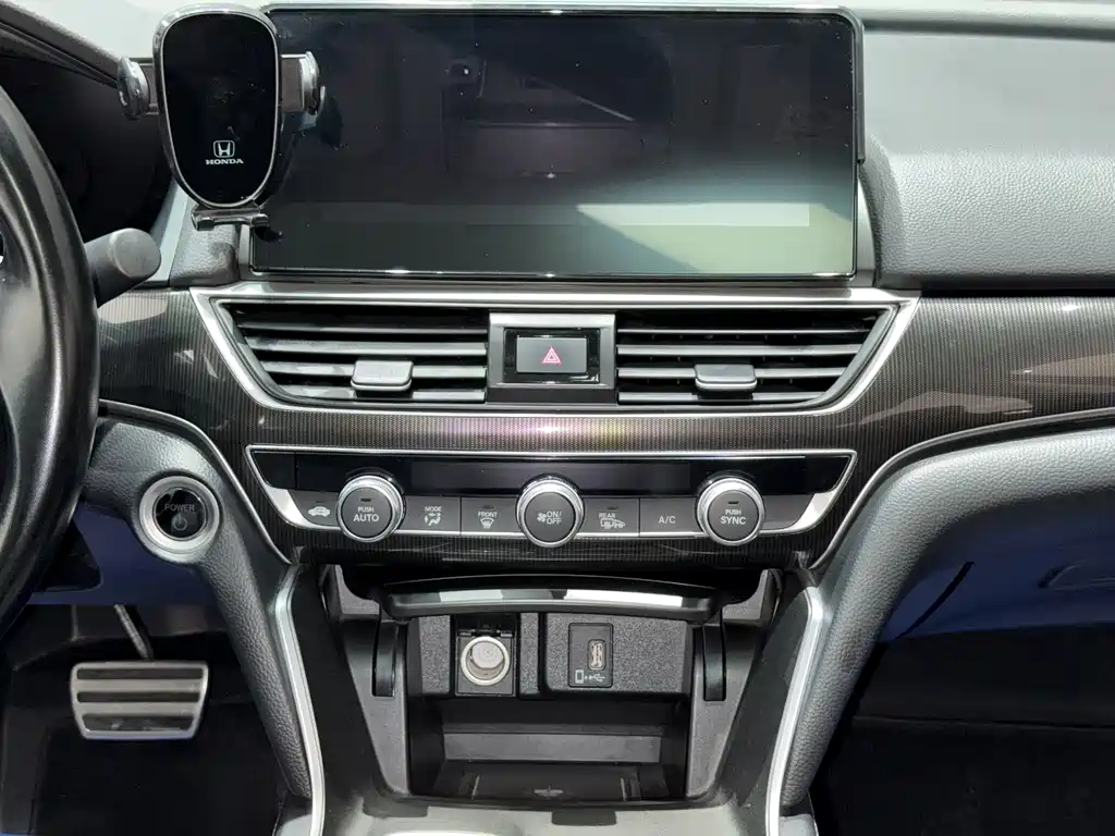 Honda Accord 2022 — фото 20