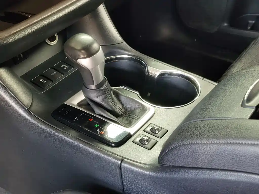 Toyota Highlander 2016 — фото 10