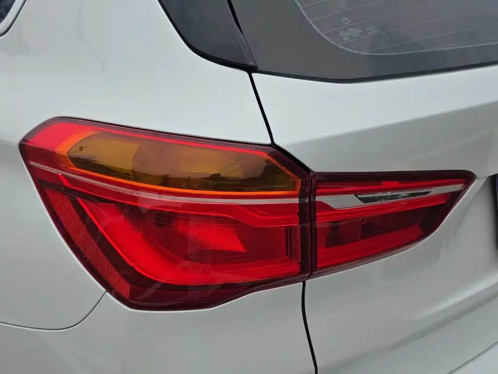 BMW X1 2016 — фото 6