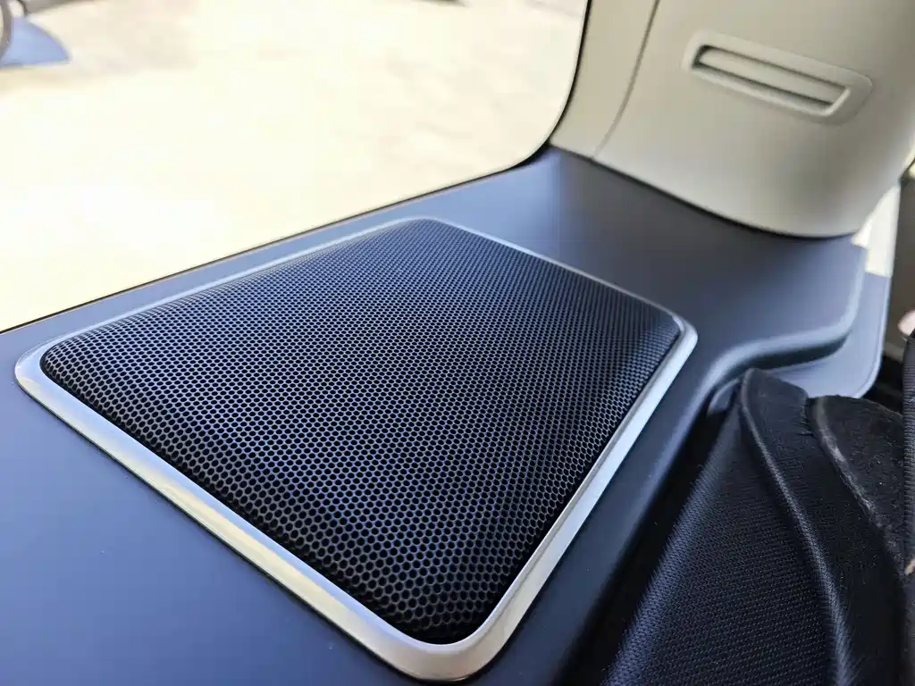 Land Rover Range Rover 2022 — фото 18