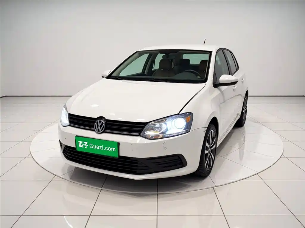 Volkswagen Polo 2018 — фото 1