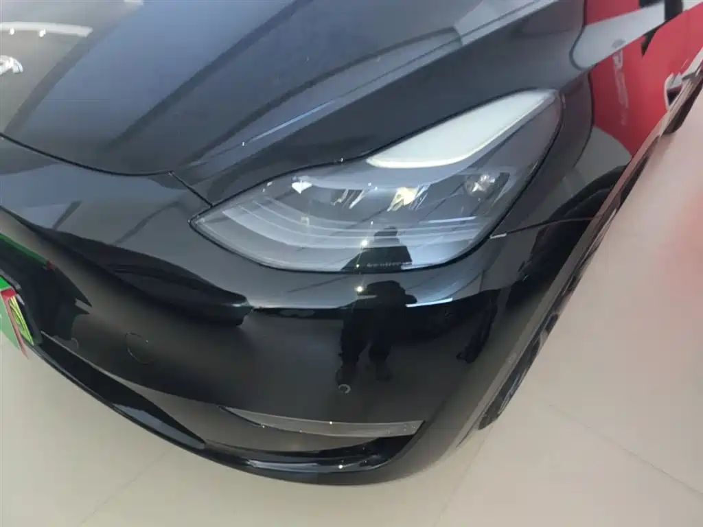 Tesla Model Y 2023 — фото 18