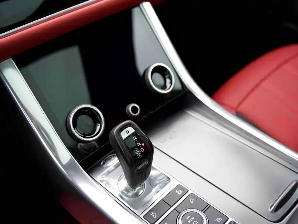 Land Rover Sport 2019 — фото 10
