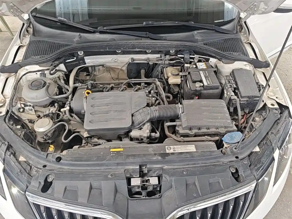 Skoda Octavia 2021 — фото 20